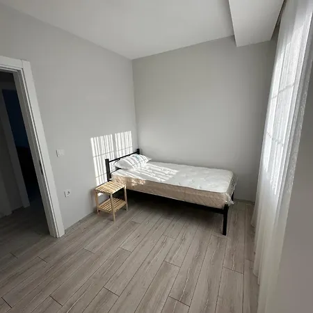 Karaburun Mordoganda Havuzlu & Bahceli Luex Villa